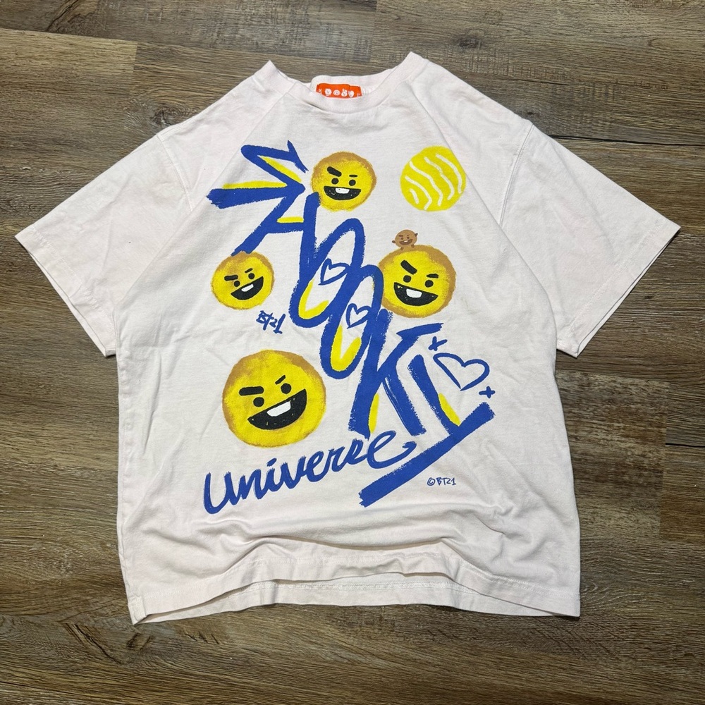 Light Pink BT21‎ STREETWEAR men’s T shirt